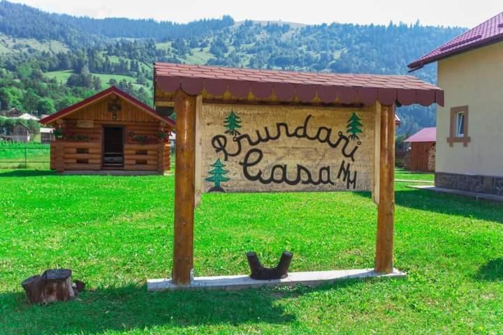 ホテル Casa Prundari Nicu Si Mirela Poiana Teiului エクステリア 写真